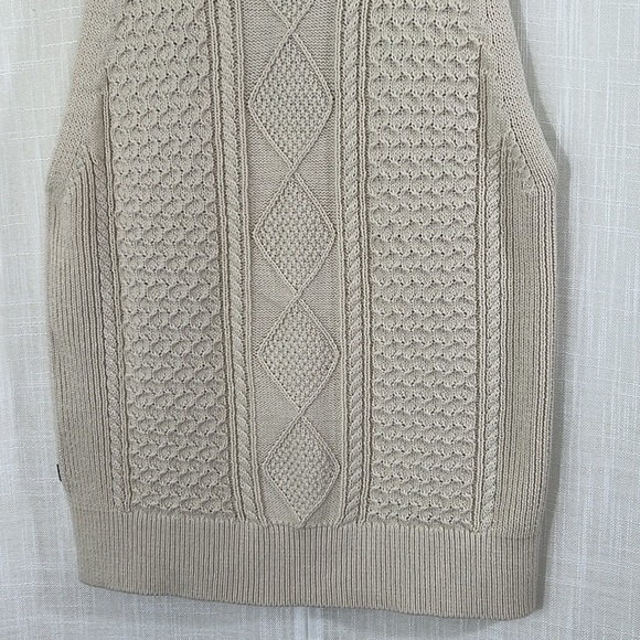Nautica Jeans NWT Cream Cable Knit Sweater Vest Size S - Picture 7 of 11